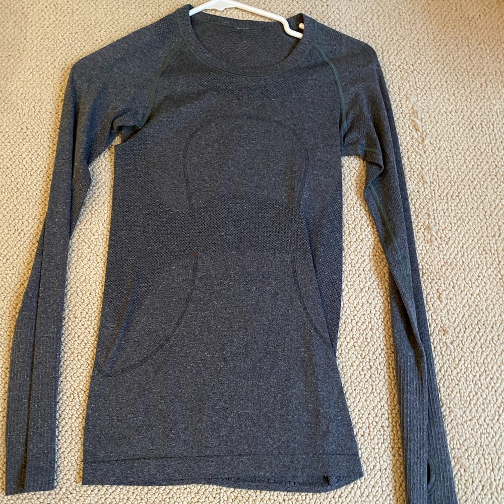 classic lululemon long sleeve size 2